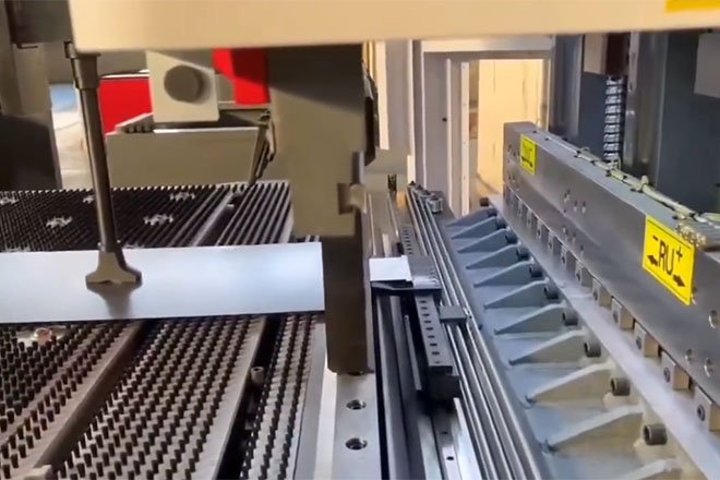 Bending smoothly bending height 280mm